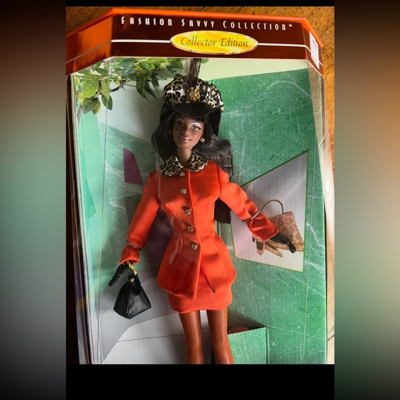 Barbie Tangerine Twist Doll in Orange Ensemble - Picture 2 of 9